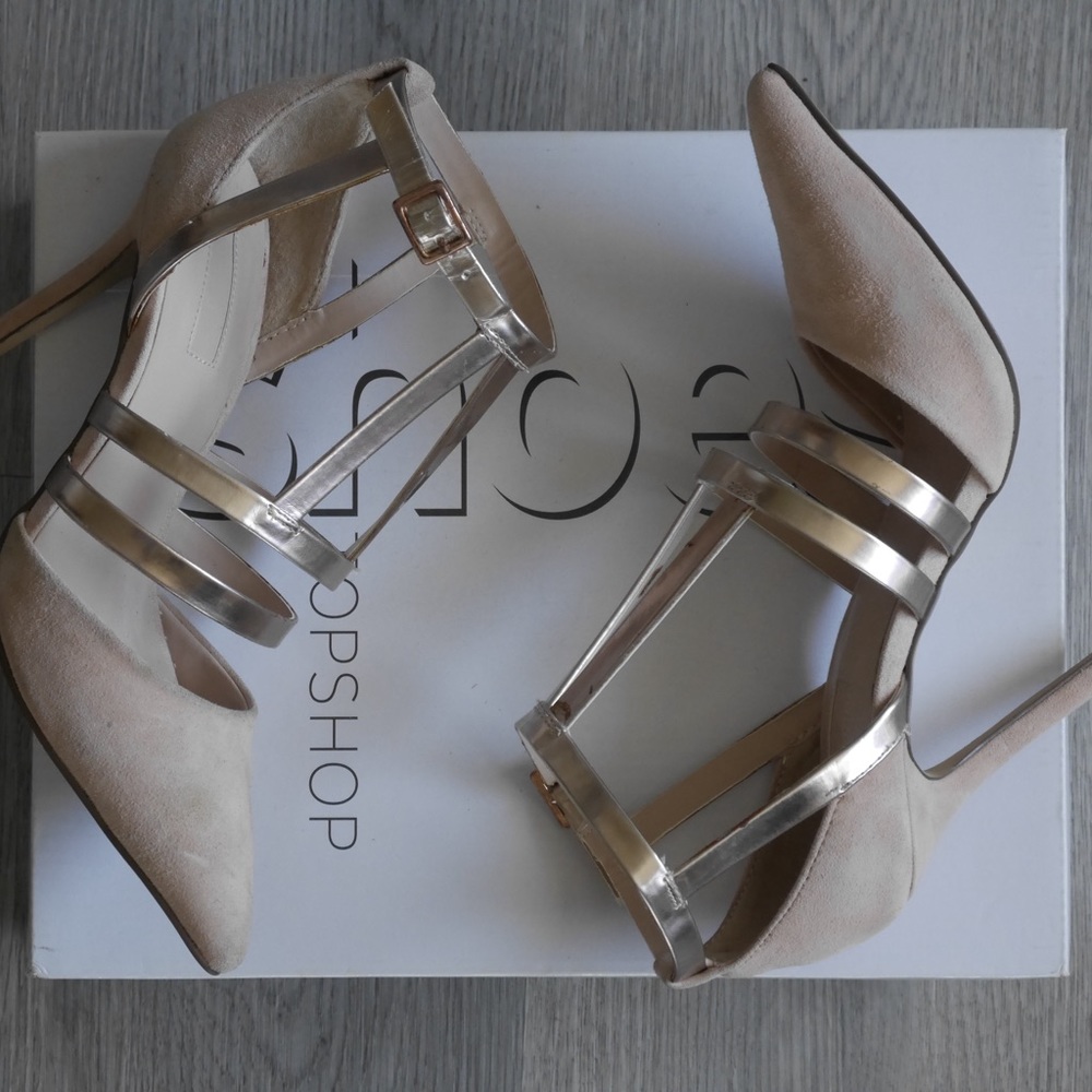 TOPSHOP rose gold and tan point toe strappy heels size 6.5